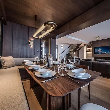 Aux Pieds A Avec Cheminee, Parking, Wi-fi Pour 9 Personnes - Fr-1-631-222