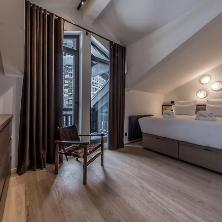 Aux Pieds A Avec Cheminee, Parking, Wi-fi Pour 9 Personnes - Fr-1-631-222 * 쿠쉐벨